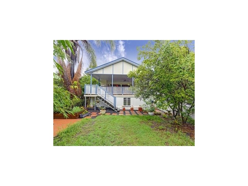 68 Stanley Road, Camp Hill QLD 4152