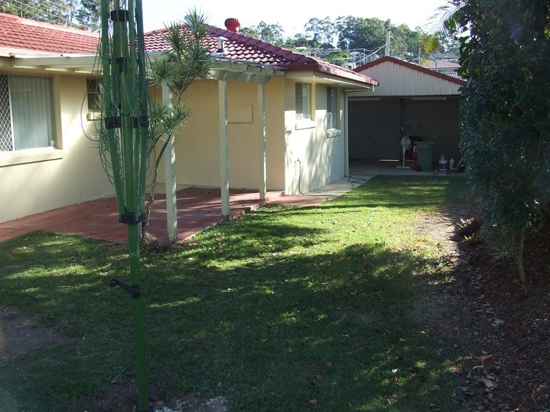 7 Edgeware Drive, Rochedale South QLD 4123