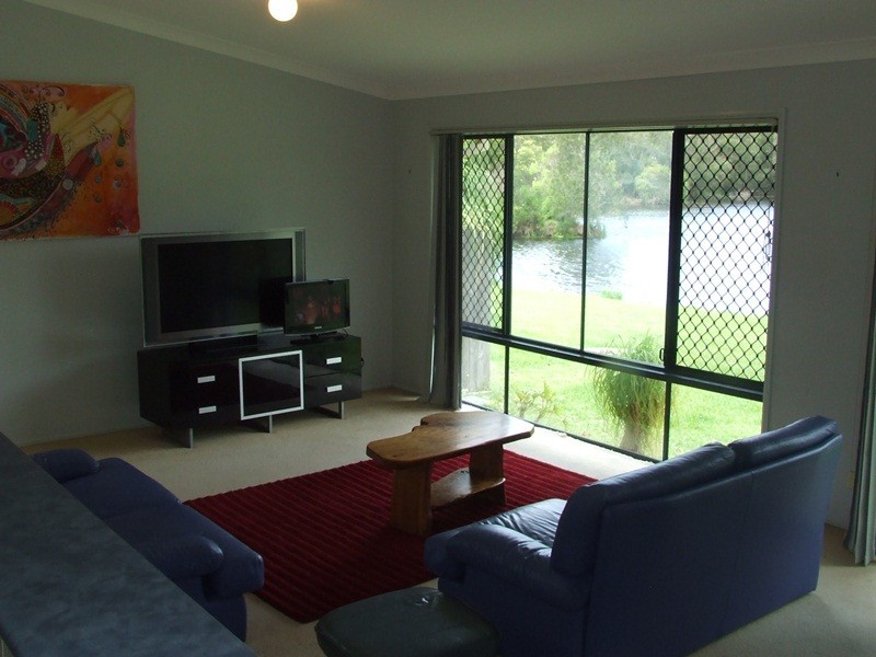 8 medoc place, Tweed Heads South NSW 2486