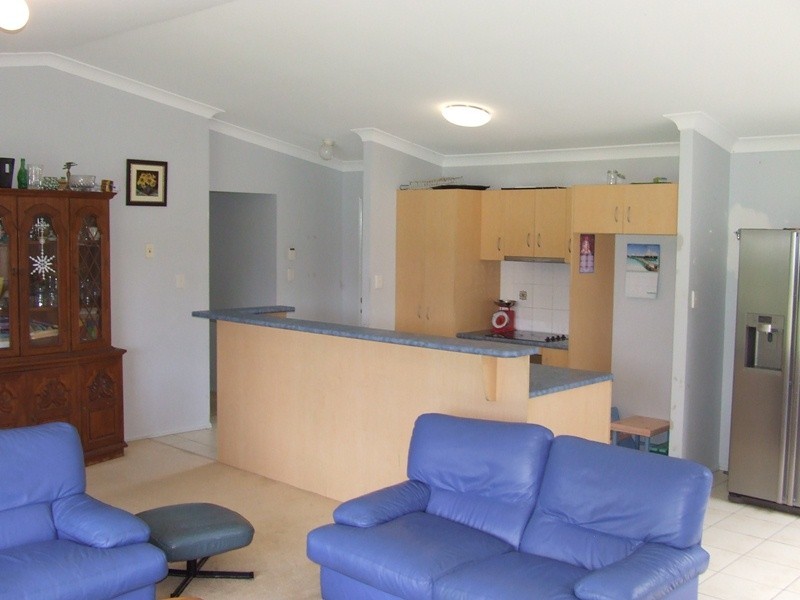 8 medoc place, Tweed Heads South NSW 2486