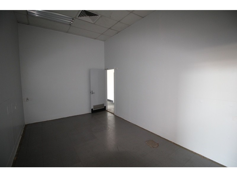 37A kingston rd, Woodridge QLD 4114