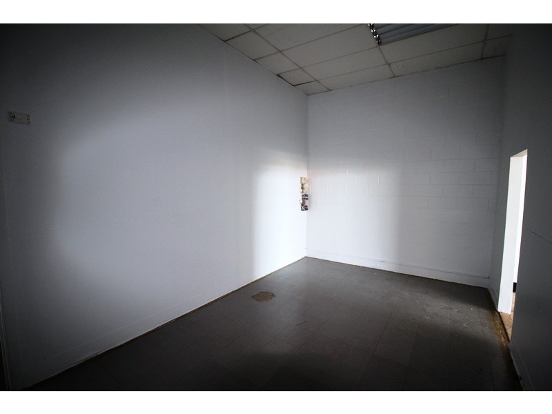 37A kingston rd, Woodridge QLD 4114