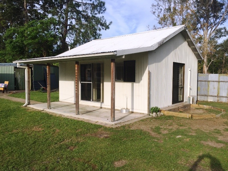 27 Spruce Street, Loganlea QLD 4131