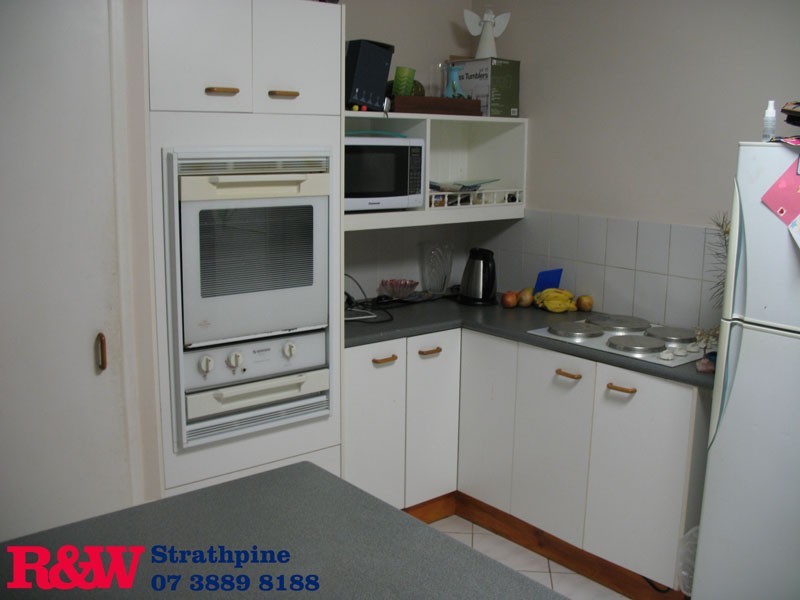 15 Pandanus Court, Kallangur QLD 4503