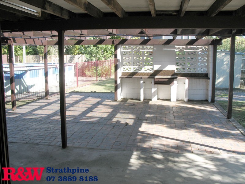 11 Jilloong Street, Strathpine QLD 4500