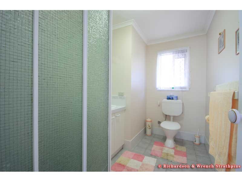 15 Pandanus Court, Kallangur QLD 4503