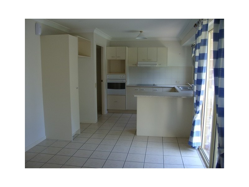 21 Kirri Avenue, Petrie QLD 4502