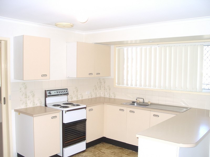 10 Comino Street, Strathpine QLD 4500