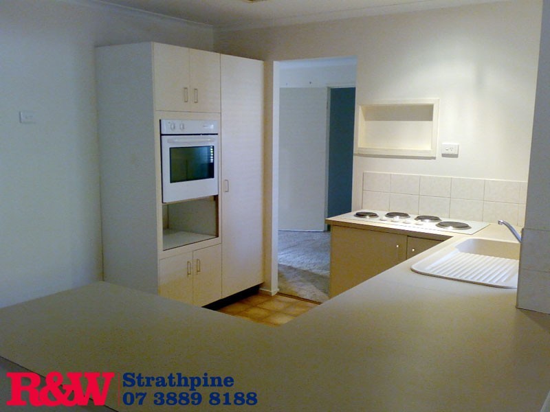 2 Kentwood Drive, Bray Park QLD 4500