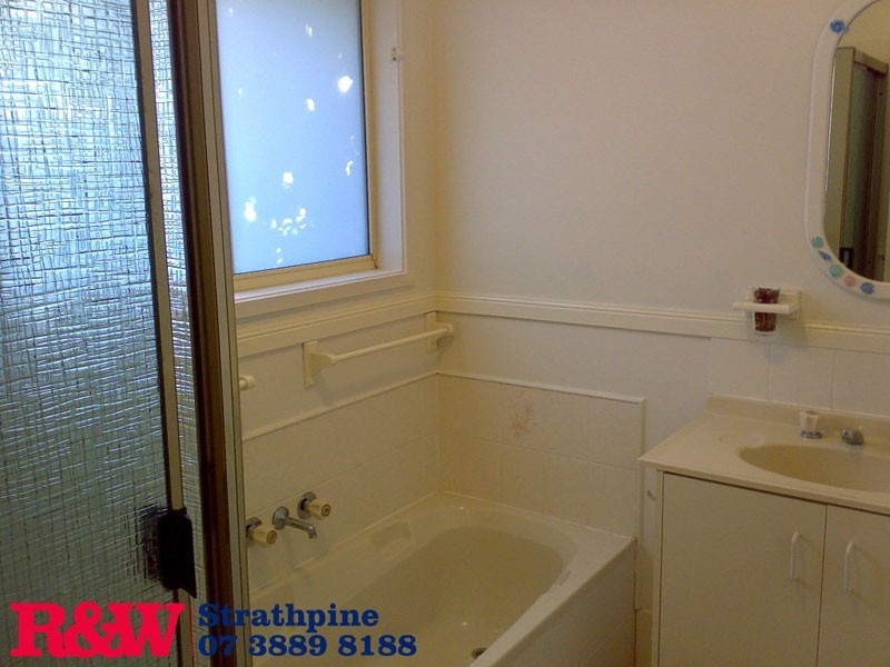 2 Kentwood Drive, Bray Park QLD 4500