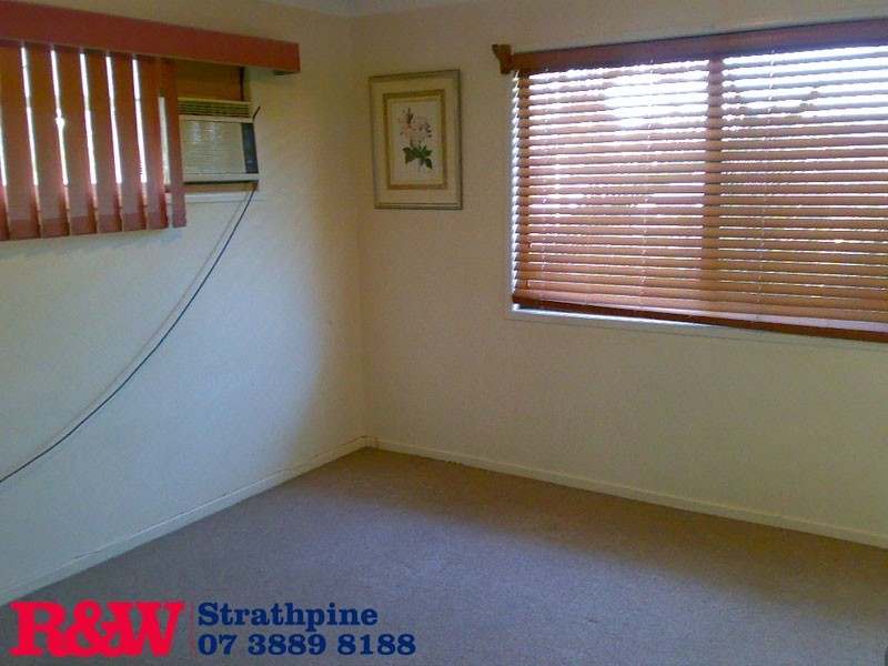 10 Ernie St, Albany Creek QLD 4035