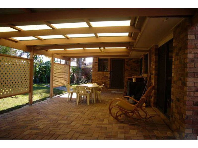 4 Sunderland Drv, Bray Park QLD 4500