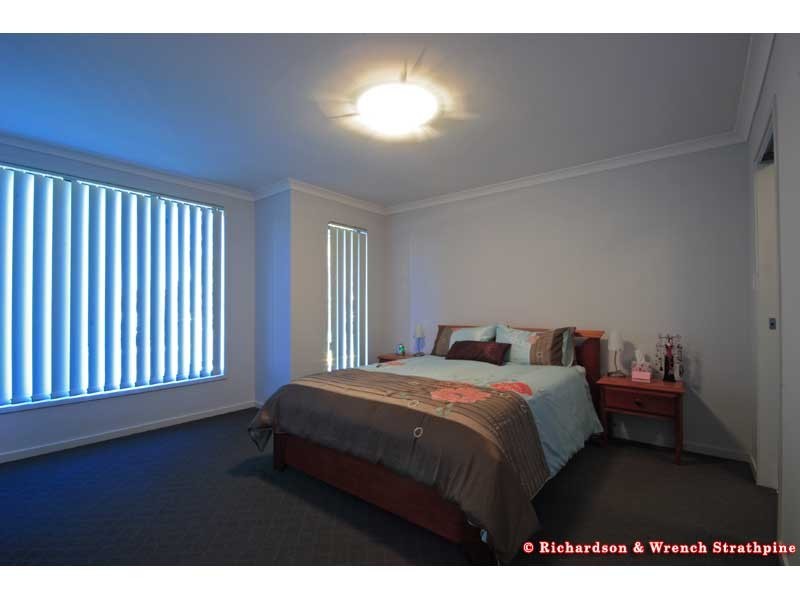 33 Bella Street, Cashmere QLD 4500