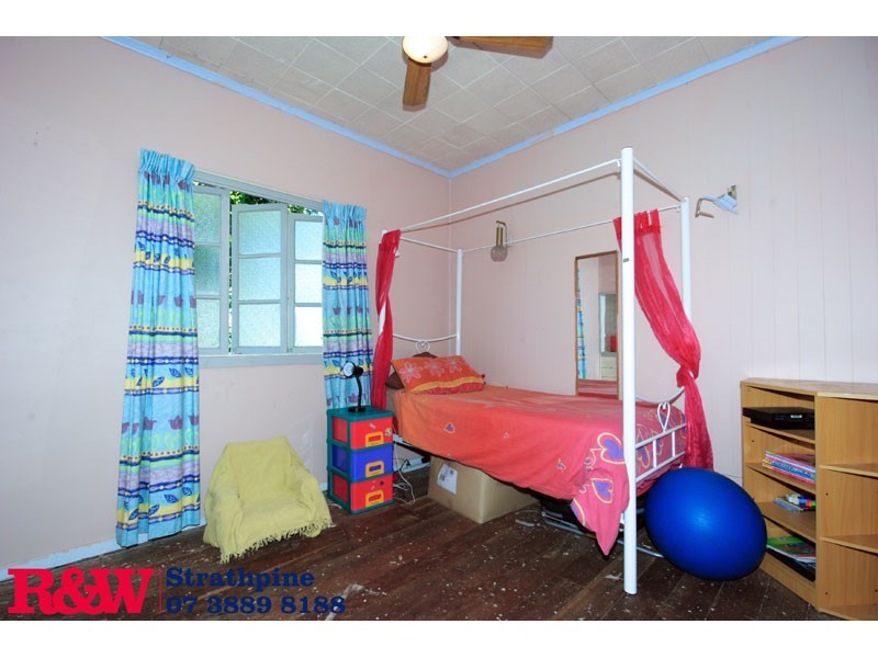 1209 Anzac Avenue, Kallangur QLD 4503