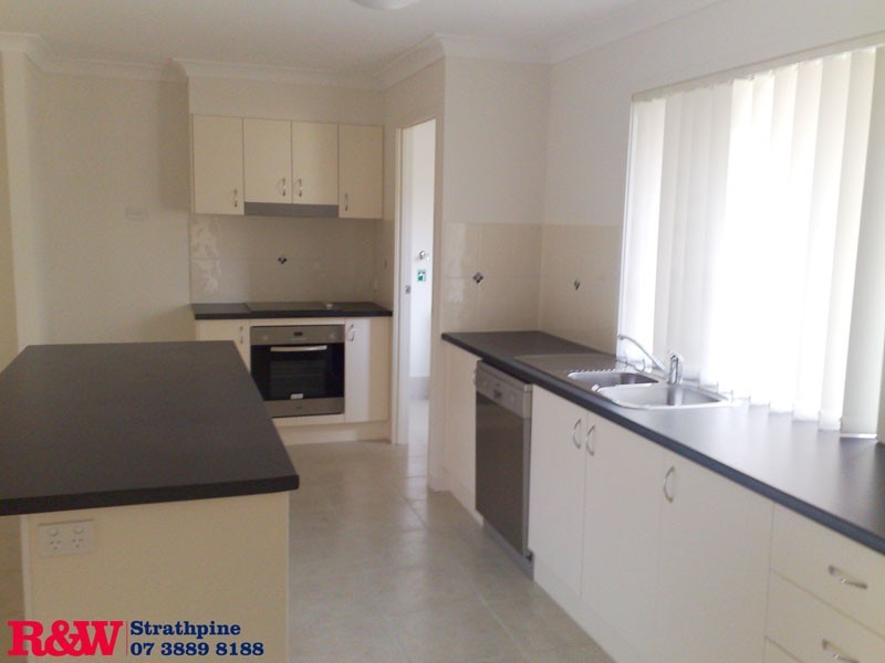 4 Moylan Court, Bray Park QLD 4500