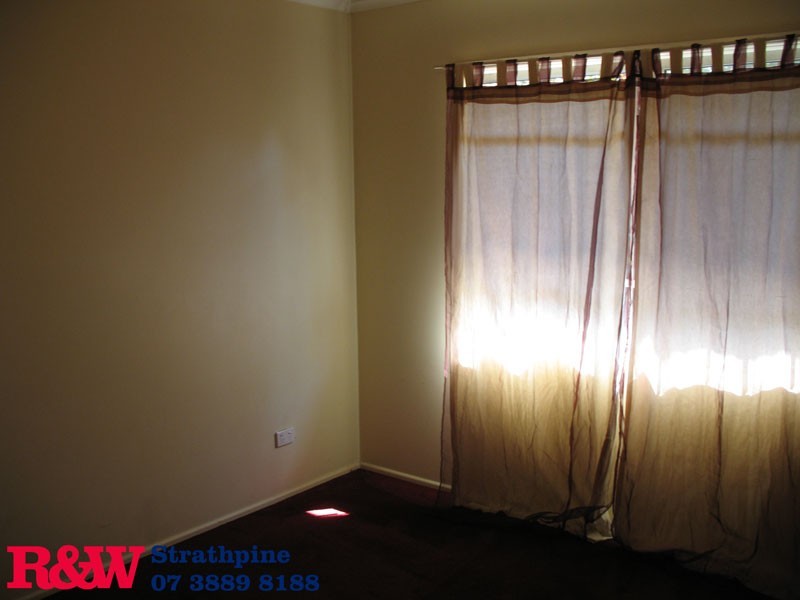 6 Spitfire Avenue, Strathpine QLD 4500
