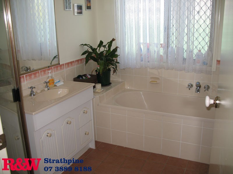 33 Dundee Street, Bray Park QLD 4500