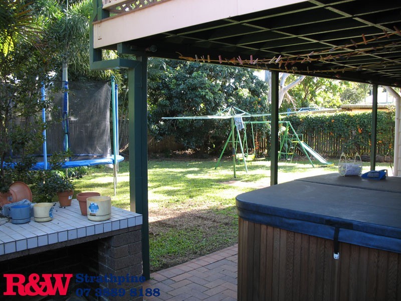 31 Wairoa Drive, Strathpine QLD 4500