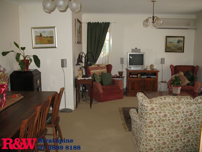 26 Cania Crescent, Petrie QLD 4502