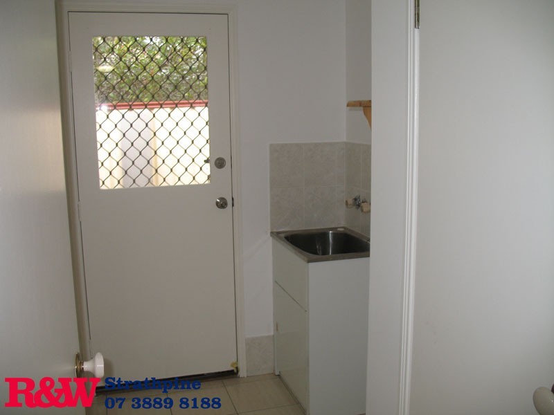 11 Kurrajong, Warner QLD 4500