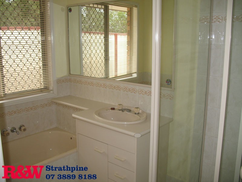 11 Kurrajong, Warner QLD 4500