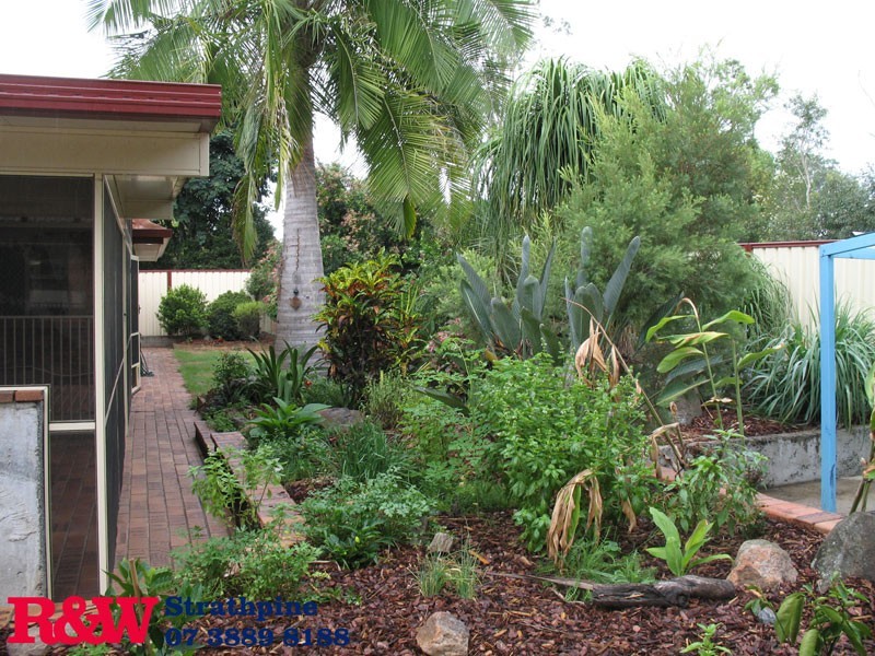 11 Kurrajong, Warner QLD 4500