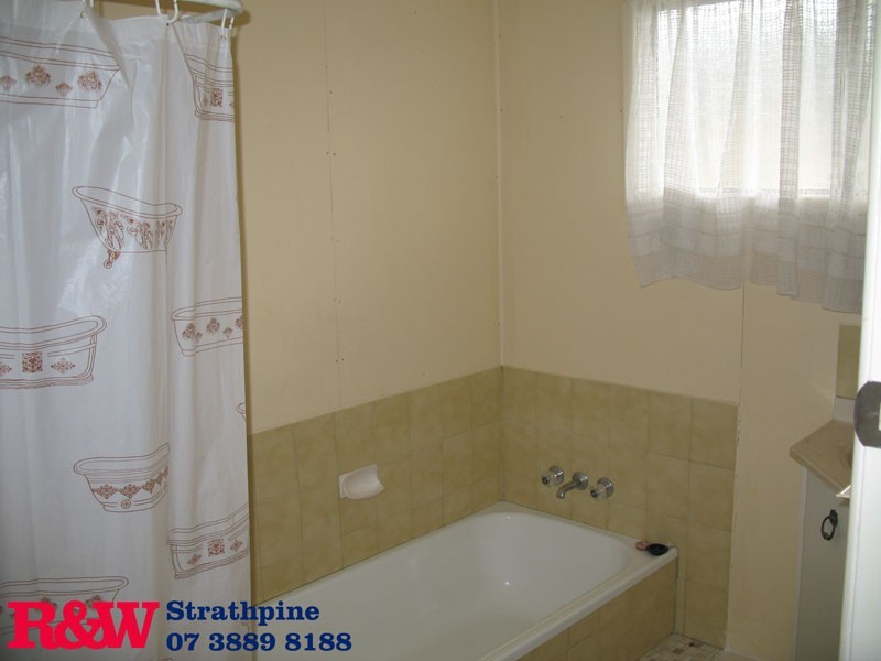 54 Peter Street, Strathpine QLD 4500