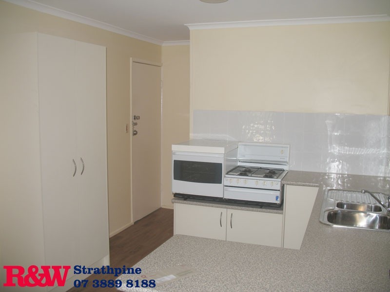 2/8 Montrose Street, Gordon Park QLD 4031