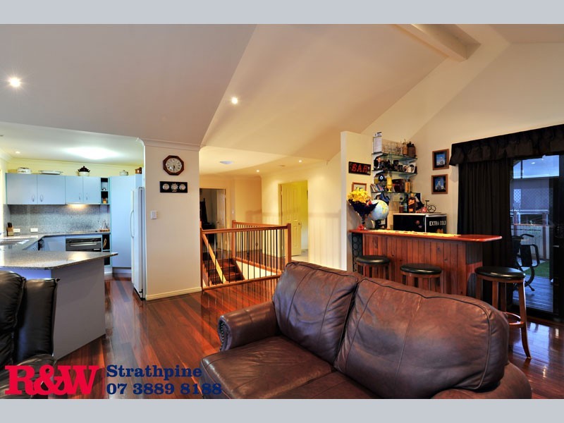 34 Paramount Drive, Warner QLD 4500