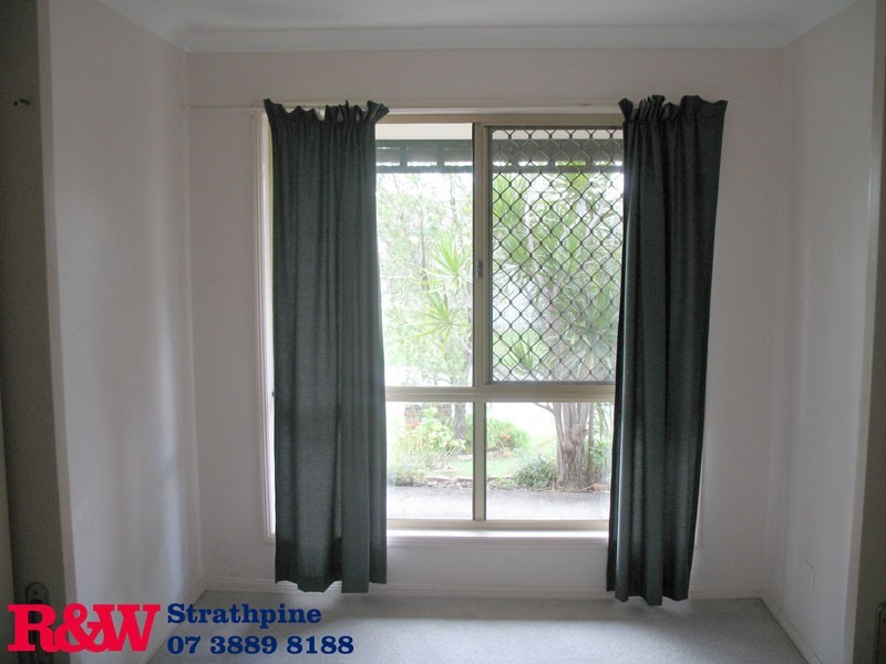 2 Blue Mountain Crescent, Warner QLD 4500