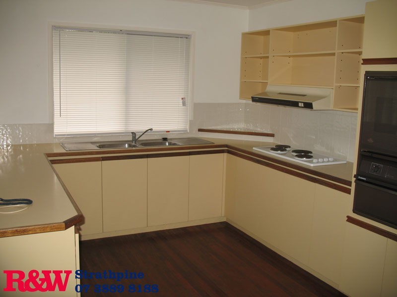 54 Peter Street, Strathpine QLD 4500