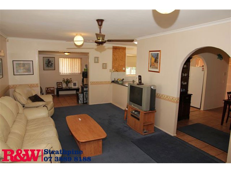 37 Lorraine Court, Lawnton QLD 4501