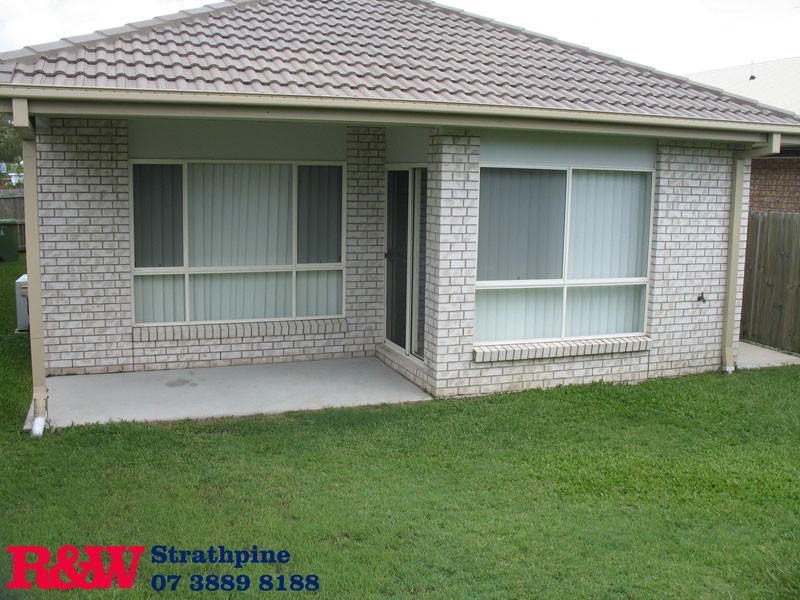15 Silkyoak Court, North Lakes QLD 4509