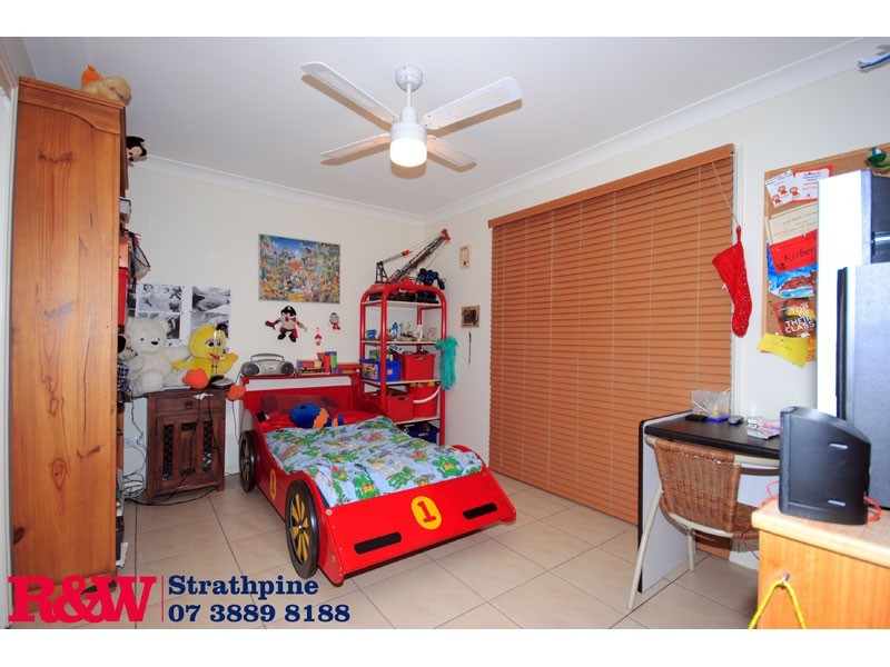 Eatons Hill QLD 4037