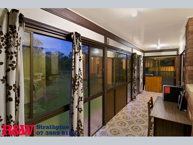 353 Moore Road, Kurwongbah QLD 4503