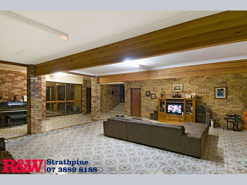 353 Moore Road, Kurwongbah QLD 4503