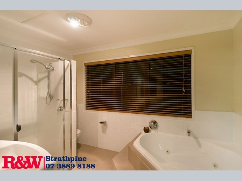353 Moore Road, Kurwongbah QLD 4503