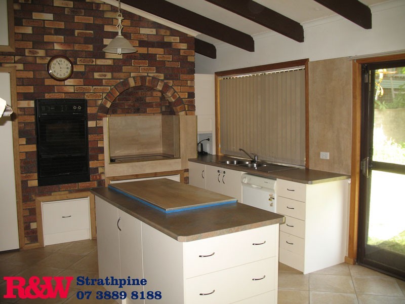 12 carbeen, Lawnton QLD 4501