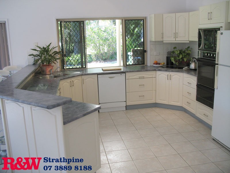 17 Jacksonia Drive, Warner QLD 4500