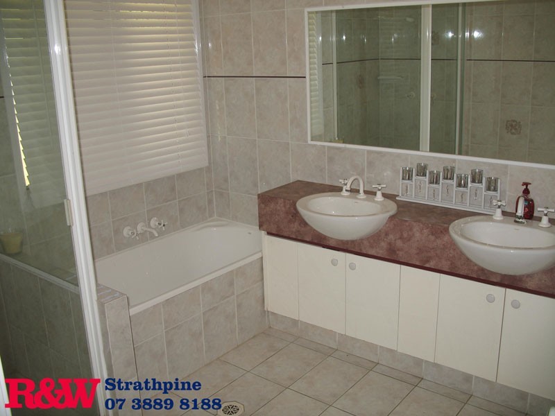 17 Jacksonia Drive, Warner QLD 4500