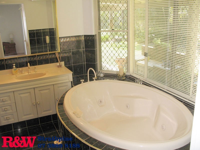 17 Jacksonia Drive, Warner QLD 4500