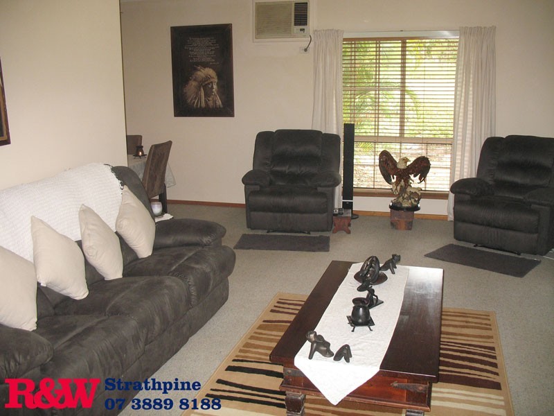 25 Sunbird Court, Moorina QLD 4506