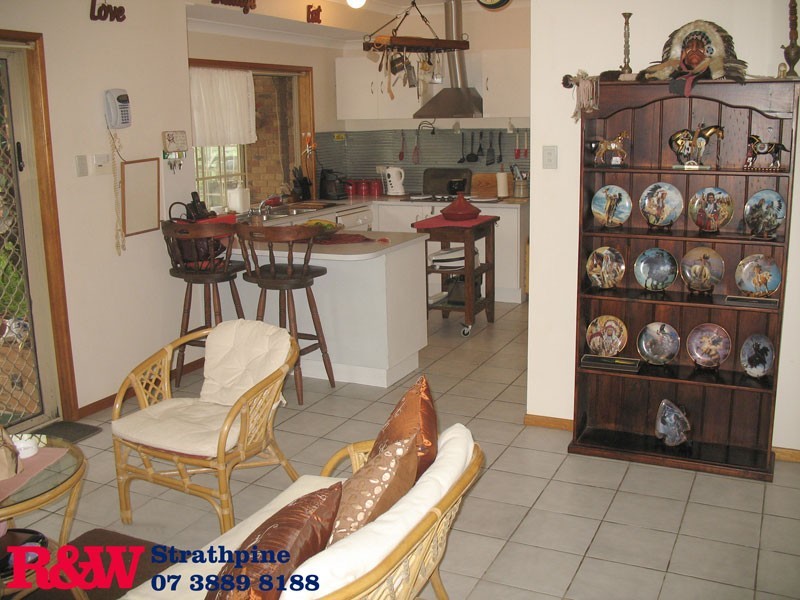 25 Sunbird Court, Moorina QLD 4506