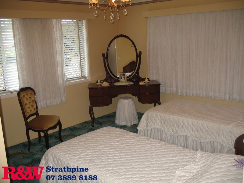 2 Bateman Street, Strathpine QLD 4500