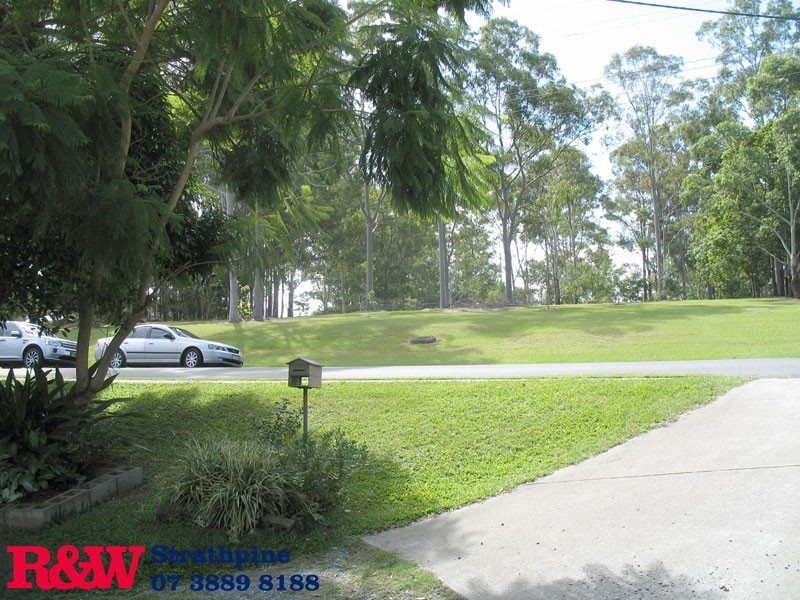 14 Woonara Drive, Petrie QLD 4502