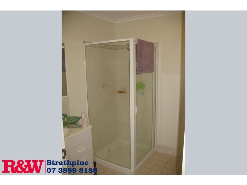 8 Price Court, Brendale QLD 4500