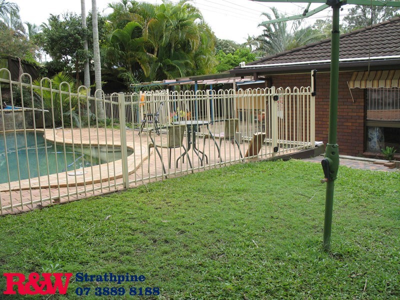 23 Macquarie Drive, Petrie QLD 4502