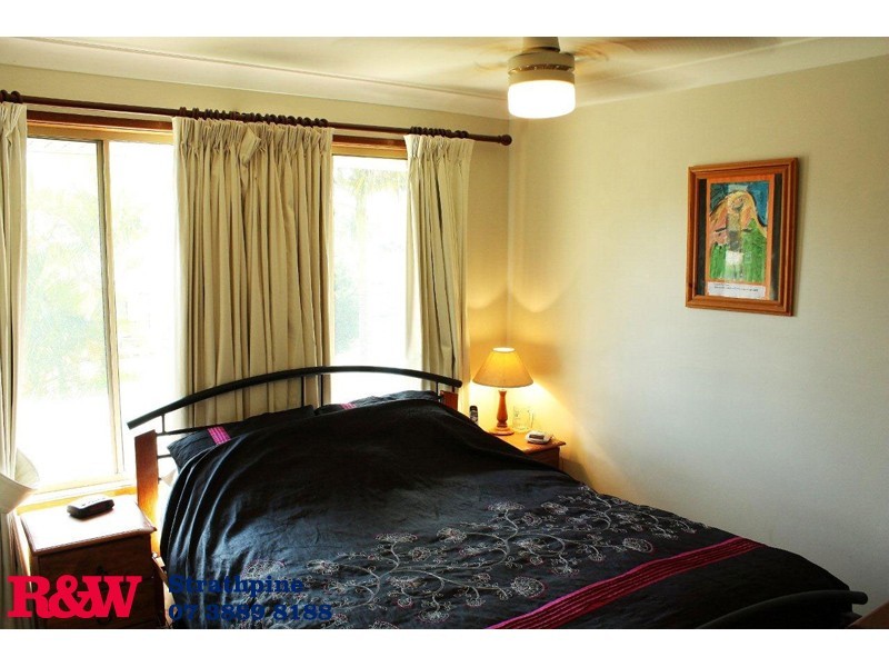 20 Poplar Place, Kallangur QLD 4503