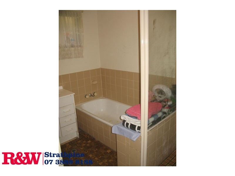 15 Banksia Street, Strathpine QLD 4500