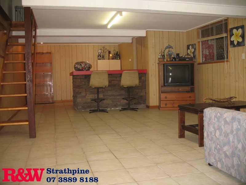 42 Fox Street, Strathpine QLD 4500